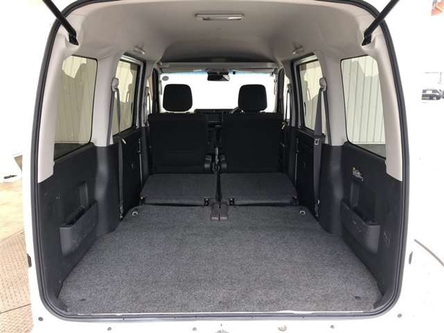 Toyota Pixis Van 12