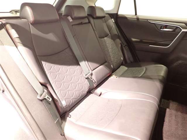Toyota RAV4 11