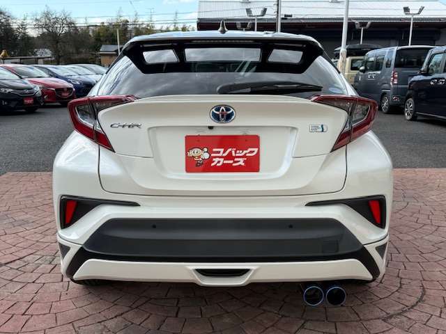 Toyota C-HR 10