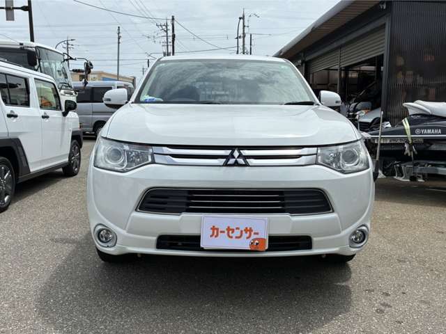 Mitsubishi Outlander PHEV 2