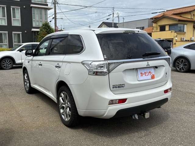 Mitsubishi Outlander PHEV 5