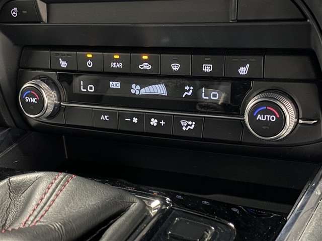 Mazda CX-8 12
