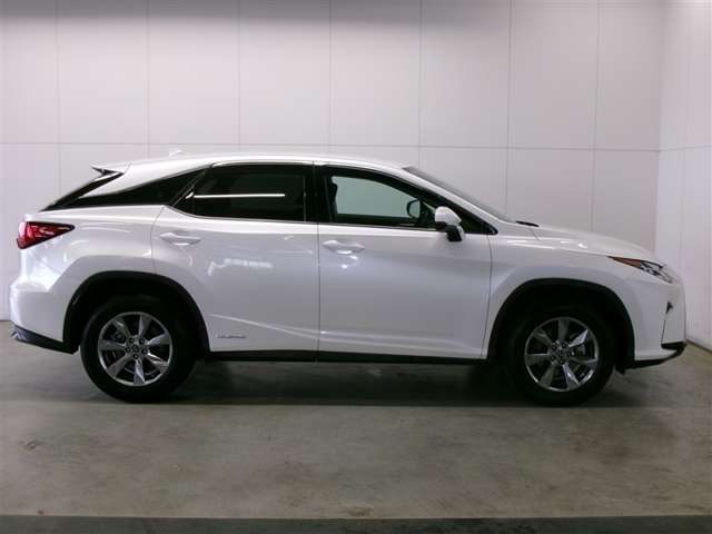 Lexus RX 6