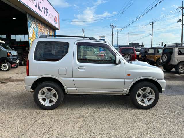 Suzuki Jimny 4