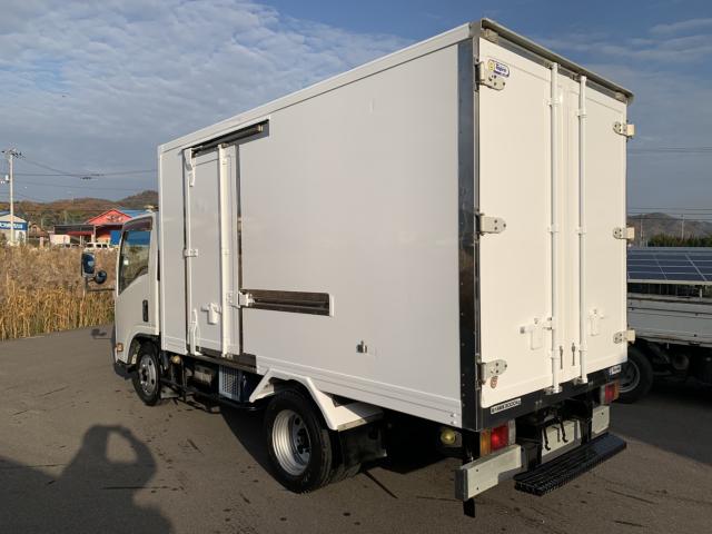 Isuzu Elf 6