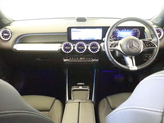 Mercedes-Benz GLB 11