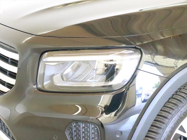 Mercedes-Benz GLB 5