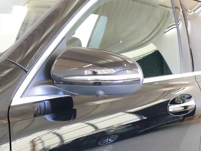 Mercedes-Benz GLB 6
