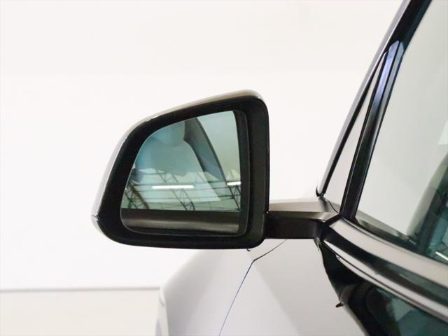 Tesla Model Y 6