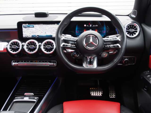 Mercedes-Benz GLB 12