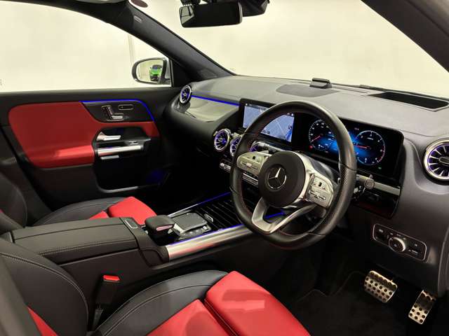 Mercedes-Benz GLA-Class 2