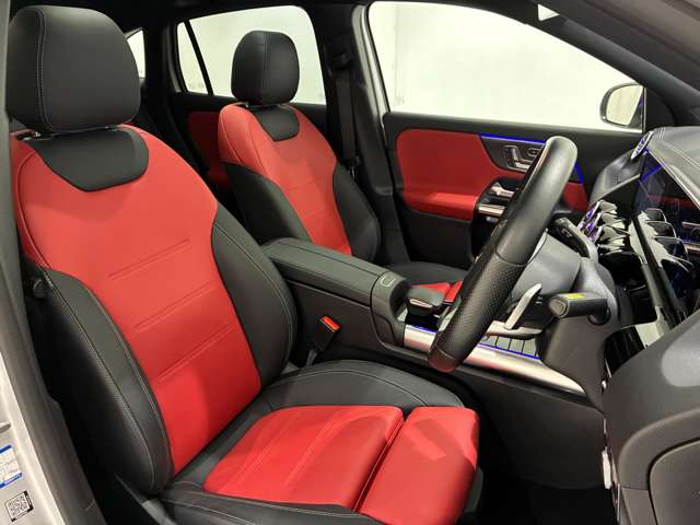 Mercedes-Benz GLA-Class 4