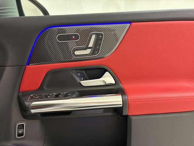 Mercedes-Benz GLA-Class 7