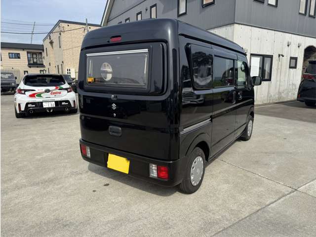 Suzuki Every 8