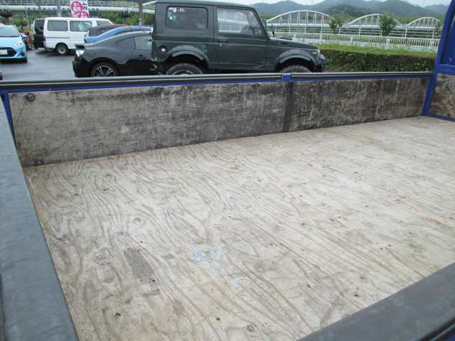 Mitsubishi Fuso Canter 11