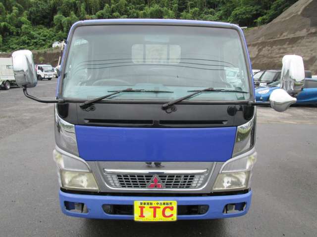 Mitsubishi Fuso Canter 2