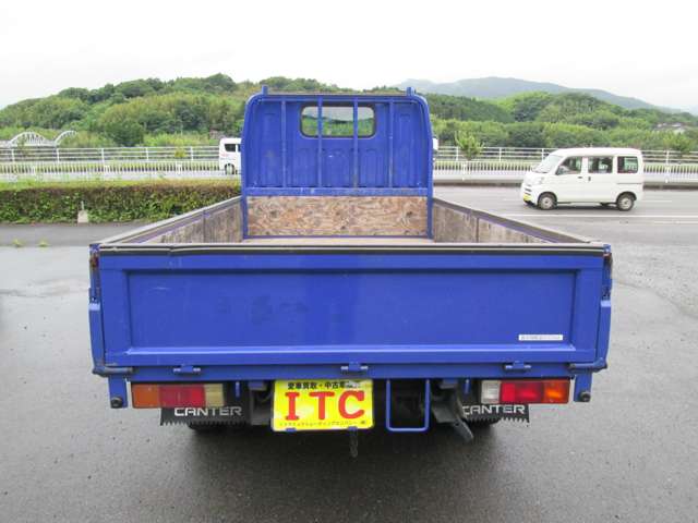 Mitsubishi Fuso Canter 6