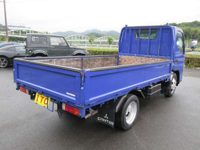 Mitsubishi Fuso Canter 7