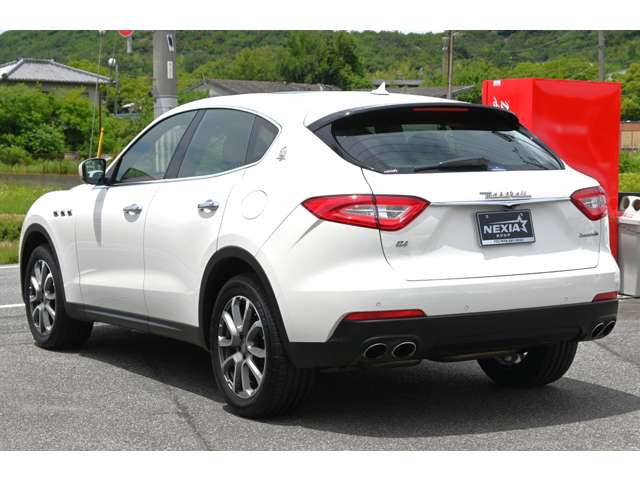 Maserati Levante 5