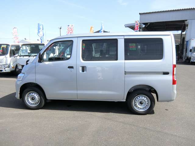Toyota Town Ace Van 3