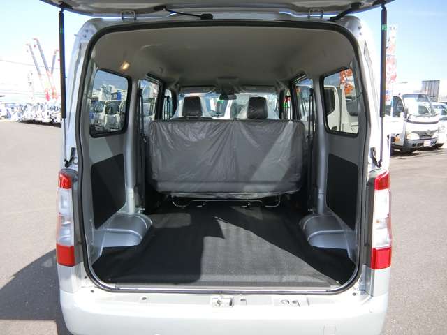 Toyota Town Ace Van 6