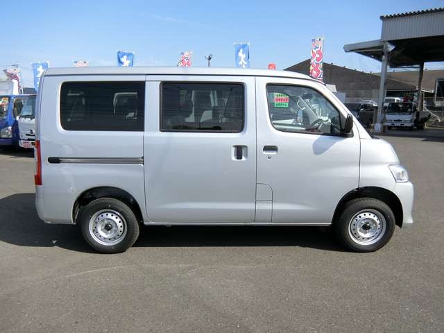 Toyota Town Ace Van 9