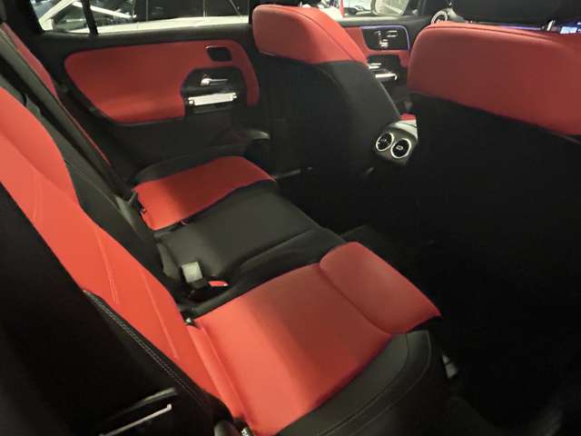 Mercedes-Benz GLB 9