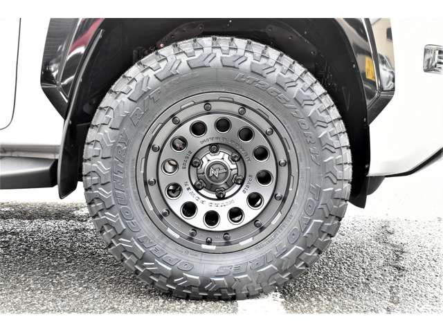 Mitsubishi Triton 8