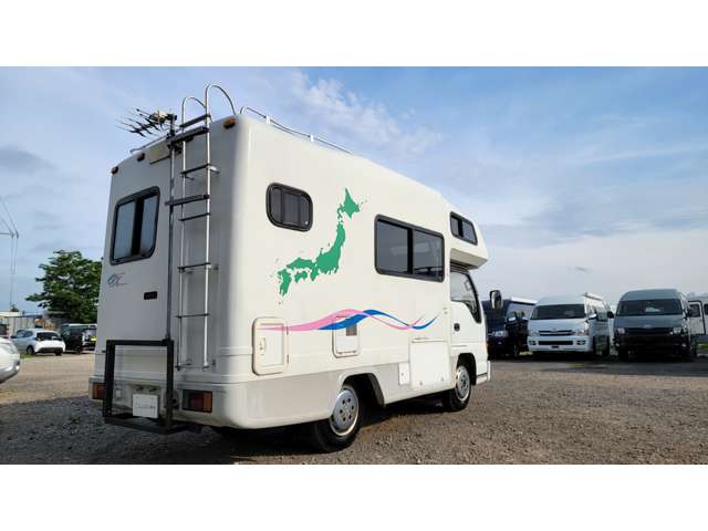 Isuzu Elf 11