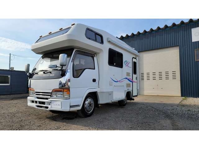 Isuzu Elf 7