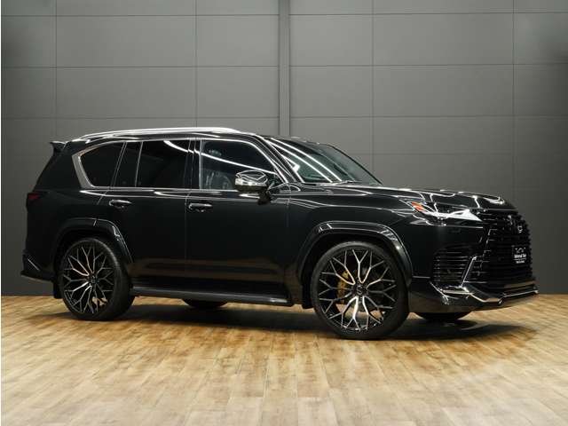 Lexus LX 12