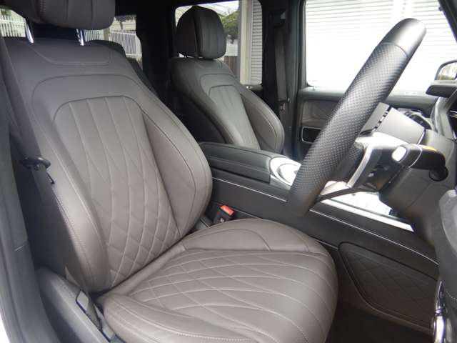 Mercedes-Benz G-Class 10