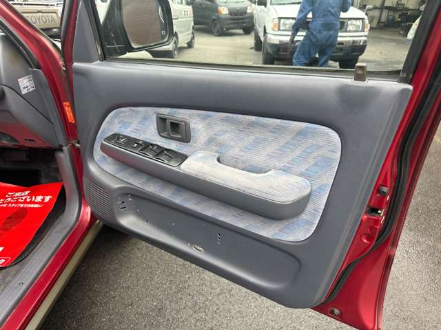 Toyota Hilux 11