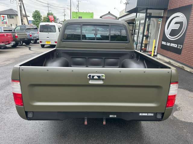 Toyota Hilux 6