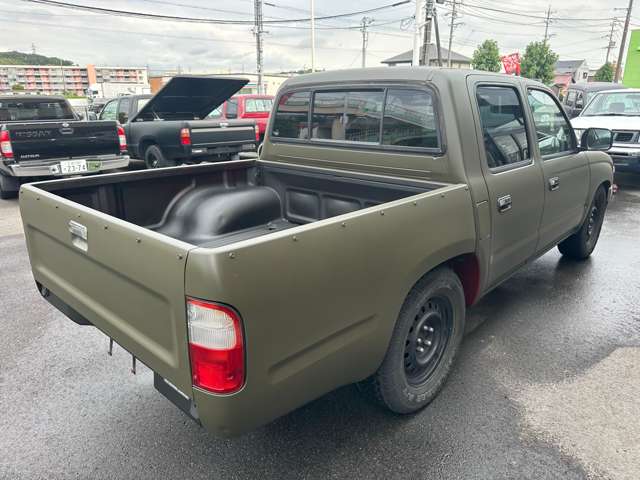 Toyota Hilux 8