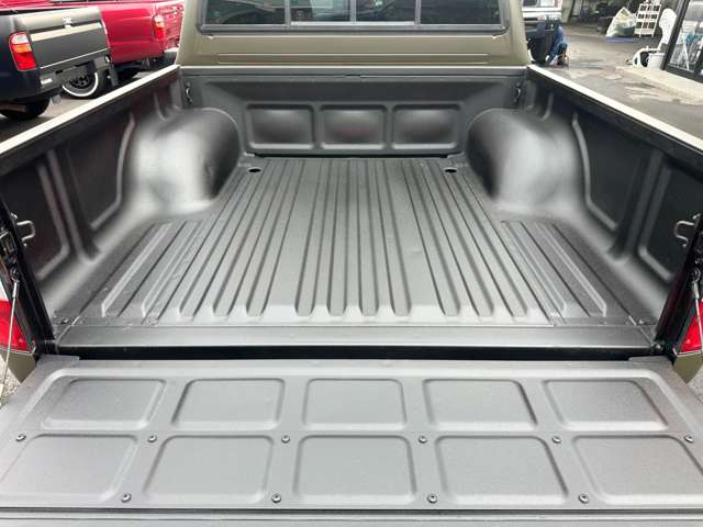 Toyota Hilux 9