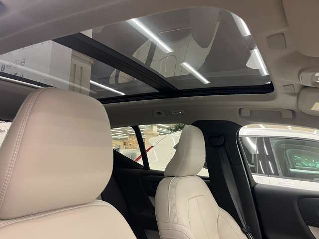 Volvo XC40 8