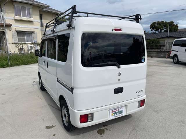 Suzuki Every 9