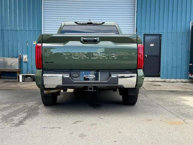 Toyota Tundra 12