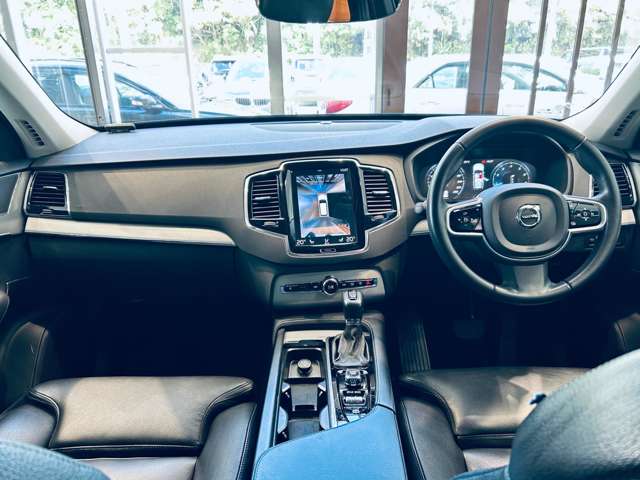 Volvo XC90 4