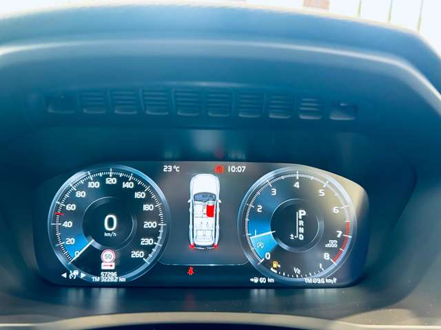 Volvo XC90 5