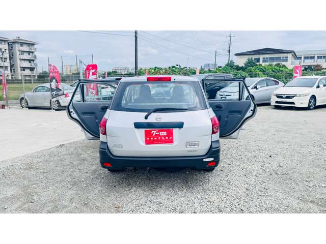 Nissan AD 4