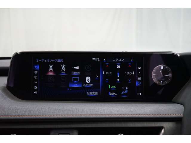 Lexus UX 10