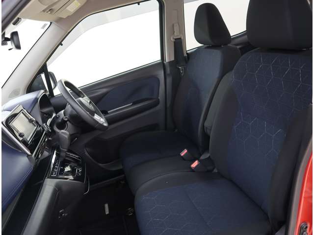 Mitsubishi eK X 12