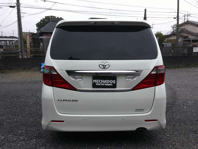 Toyota Alphard 5