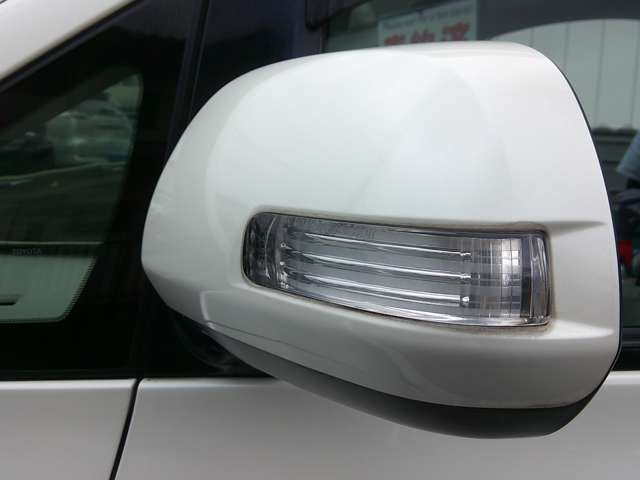Toyota Alphard 6