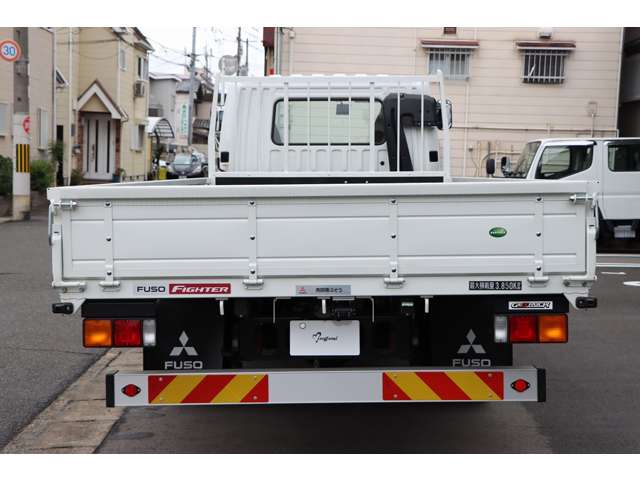 Mitsubishi Fuso Fighter 8