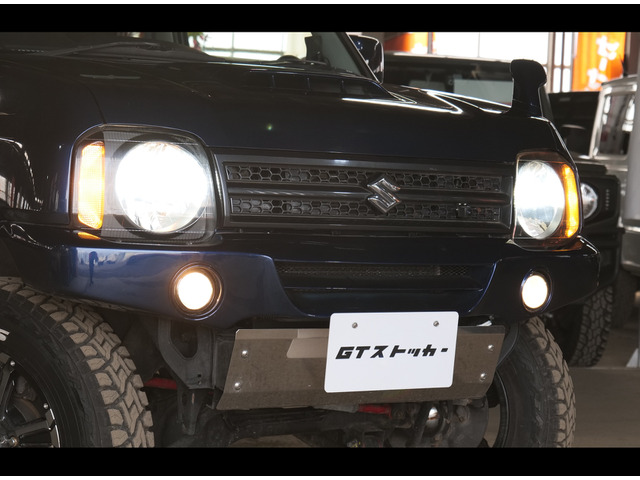 Suzuki Jimny 6