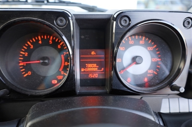 Suzuki Jimny 12