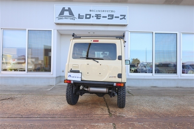 Suzuki Jimny 3
